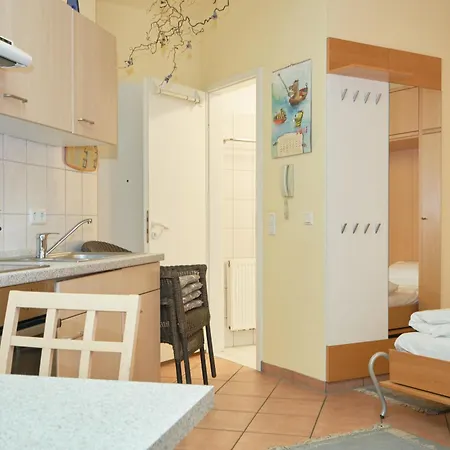 Apartment 691, Seepark